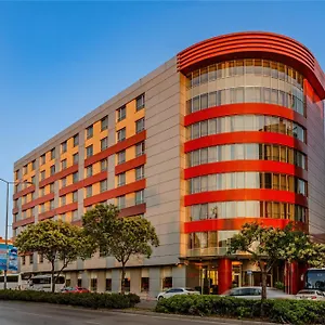Hotell Ramada Plaza By Wyndham
